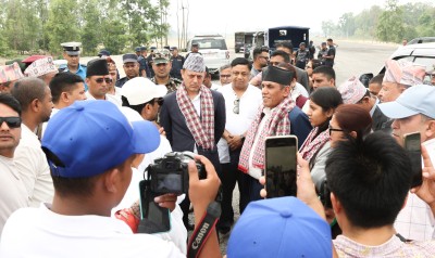  सभामुख र राष्ट्रियसभा अध्यक्षद्वारा दोधरा–चाँदनीमा प्रस्तावित सुक्खा बन्दरगाह क्षेत्रको अवलोकन 