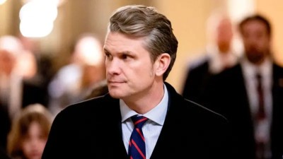  अमेरिकाको नयाँ रक्षामन्त्री बन्दै पिट हेगसेथ 