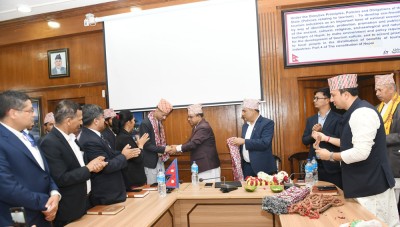  एसईईमा वेदविद्या आश्रमका ८५ प्रतिशत विद्यार्थीको ‘ए प्लस’, मन्त्रीले गरे सम्मान 