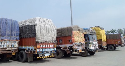  भारतबाट सामान ल्याउँदा भन्सार तिर्नुपर्ने निर्णयपछि नेपाली बजार चलायमान बन्दै 