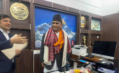  नवनियुक्त गभर्नर पौडेलको पहिलो निर्णय- ५ सय र हजारको नयाँ नोट छाप्ने 