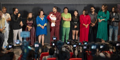  भिडियोमा हेर्नुहोस् ‘म फूल हुँ कि काँडा’ 