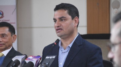  सबै सरकारी कर्मचारीलाई स्वास्थ्य बिमामा आबद्ध गराइँदै 