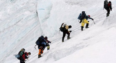  ९७ हिमाल नि:शुल्क आरोहणका लागि खुला 