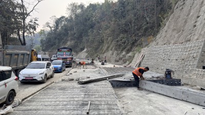  नारायणगढ–बुटवल सडकः दाउन्नेमा एकतर्फी ढलानको काम सकियो 