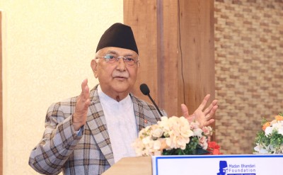  प्रधानमन्त्री ओलीको प्रश्न- मेरो बेडरुमसम्म बिचौलियाको पहुँच छ भन्नेले प्रमाणित गर्न सक्छन् ? 