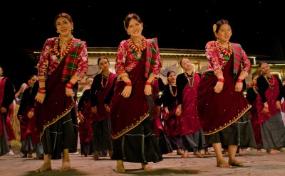  महाभोजको ‘मख्खै परेँ...’, दयाहाङ, खगेन्द्र र अञ्जनाको कौडा नृत्य [भिडियोसहित] 