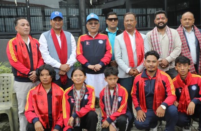  वादोरियो कराते टोली श्रीलंका जाँदै 