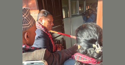  ‘काम गर्नेहरूलाई हावादारी गफ गर्नेसँग तुलना नगरौं’ 