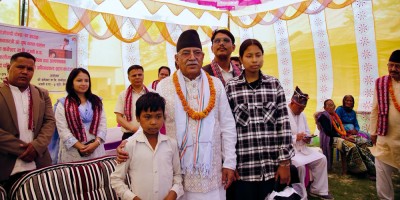  दाहालले लिए अनाथ तथा सहिद परिवारका बालबालिकाको अभिभावकत्व 