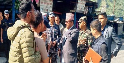  बाजुराको आगलागीपछि मन्त्री पाण्डे घटनास्थलमा 