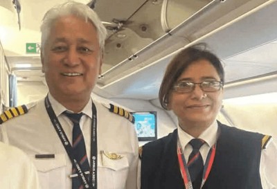  उडानमा फोटोग्राफी गरेको अभियोगमा क्याप्टेन विजय लामा र सोनी राणा परे कारबाहीमा 