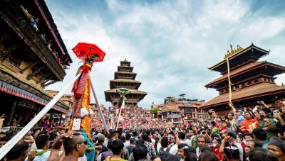  भक्तपुरमा आजदेखि सुरु भयो प्रसिद्ध बिस्का जात्रा 
