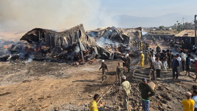  दाङको प्लाई उद्योगमा लागेको आगो अझै पूर्णरुपमा नियन्त्रणमा आएन 