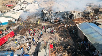  प्लाई उद्योगमा लागेको आगो अझै निभेन, ७ वटा दमकल परिचालन 