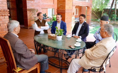  देउवालाई चाक्सीबारी बैठकको निर्णय सुनाइयो 