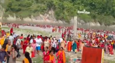  मलमासको अन्तिम सोमबारे औँसी, देवघाटधाममा स्नान तथा पूजाआजा गर्नेको  घुँइचो 