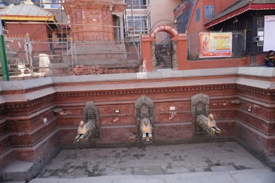 ढुङ्गेधारामा बाह्रै महिना पानी झार्न राजकुलो पुनः निर्माण गर्दै ललितपुर महानगर 