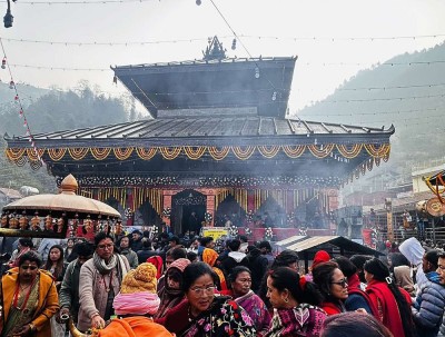  महाशिवरात्रि : डोलेश्वरमा भक्तजनलाई प्रसादको व्यवस्था, दर्शनका लागि चारै ढोका खुल्ला 