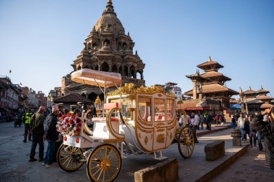  ई- बग्गीमा बसेर ललितपुरका मठमन्दिर घुम्न पाइने 