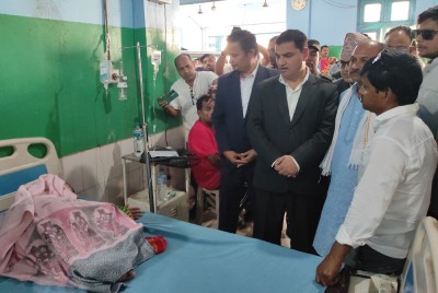  स्वास्थ्यमन्त्रीद्वारा गजेन्द्रनारायण सिंह अस्पतालको निरीक्षण 