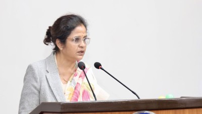  रुग्ण उद्योग पुनः सञ्चालनका लागि छुट र सहुलियतको व्यवस्था गरिने : मन्त्री गौरीकुमारी 