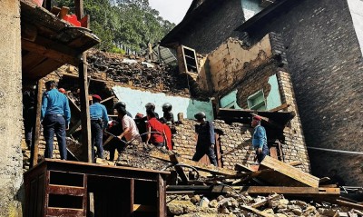  बागलुङमा घर भत्काउने क्रममा एक जनाको मृत्यु, ११ घाइते 