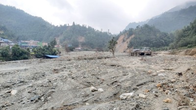  बाढीले गोटीखेल बजार बगरमा परिणत, छ अर्ब बराबरको संरचना ध्वस्त 