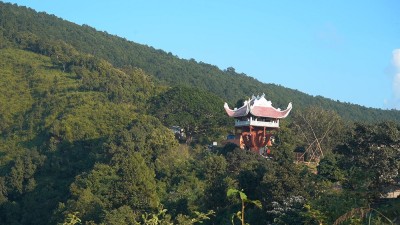  भियतनामका इन्जिनियरले बनाए बन्दीपुरको बौद्धसदनमा गुम्बा  