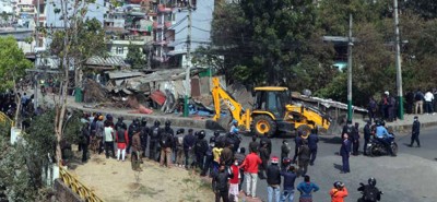  कालोपुलमा गुठीको जग्गामा बनाइएका संरचना भत्काइयो 
