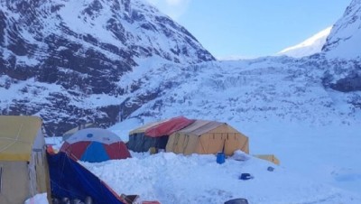  मनाङमा लेक लागेर स्विजरल्याण्डका पर्यटकको मृत्यु 