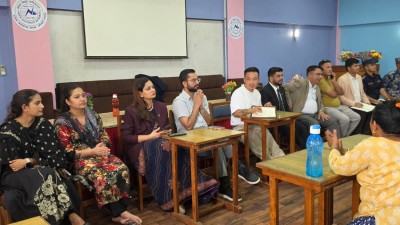  गृहमन्त्रीसहित मन्त्रीहरूले गरे होल्डिङ सेन्टरको अवलोकन 