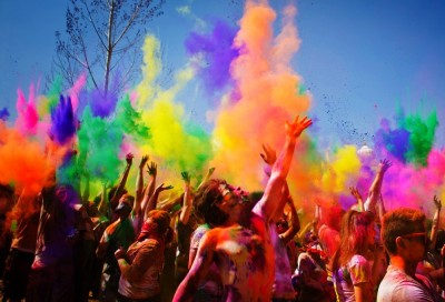  आज फागु पूर्णिमा, पहाडी जिल्लामा हर्षोल्लासका साथ मनाइँदै 