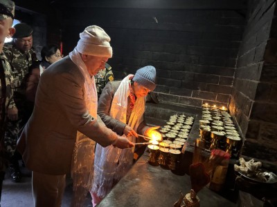  भारतका स्थल सेनाध्यक्ष जनरल  द्विवेदीले गरे मुक्तिनाथमा पुजाअर्चना 