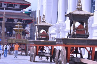  इन्द्रजात्राका लागि सिङ्गारिँदै वसन्तपुर 