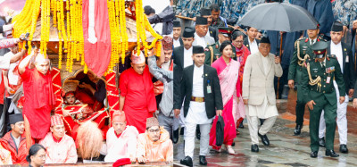  राष्ट्रपति पौडेलद्वारा इन्द्रजात्रा अवलोकन, कुमारीबाट टीका एवं प्रसाद ग्रहण 