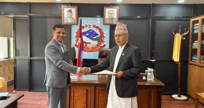  शरद ओझाको मुद्दा किनारा नलाग्दै बिमा प्राधिकरणमा जनकराज शर्मा नियुक्त 