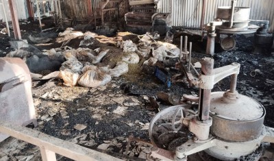  इलामको जस्वीरे चिया कारखानामा आगलागी, ८ करोडको क्षति 