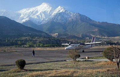 सडकमार्ग सहज हुँदै गएपछि पोखरा- जोमसोम हवाई उडानको सङ्ख्या घट्यो 