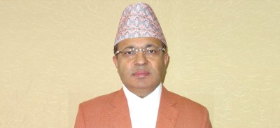  राष्ट्रपति ट्रम्पसमक्ष राजदूत रेग्मीद्वारा ओहोदाको प्रमाणपत्र पेस 