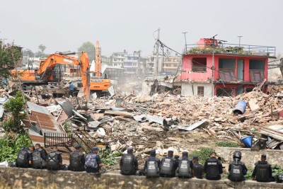  मनोहरा सुकुम्वासी क्षेत्रका सम्पूर्ण अतिक्रमित संरचना भत्काइयो 