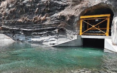  स्थानीयवासीद्वारा मेलम्ची पानीको मुहान बन्द 