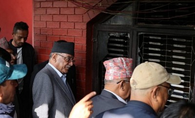  समाजवादी मोर्चाका नेताद्वारा राजावादीले ध्वस्त पारेको नेकपा एसको पार्टी कार्यालय अनुगमन 