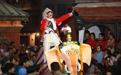  भक्तपुरमा १२ वर्षपछि सुरु भएको पलुकिसी जात्रा सम्पन्न  