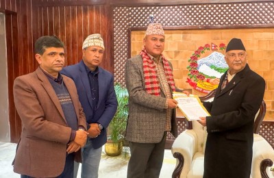  प्रधानमन्त्री ओलीलाई बक्यौता रकम भुक्तानीका लागि निर्माण उद्योग परिषद्को ध्यानाकर्षण  