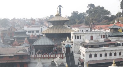  महाशिवरात्रि पर्वलाई लक्षित गर्दै पशुपतिनाथमा रङरोगन र सरसफाइ सुरु 