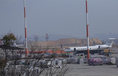  अमेरिकाबाट निष्कासित नेपालीलाई लिएर काठमाडौँ आइपुग्यो जहाज 