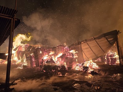  दाङको प्लाई उद्योगमा आगलागी : करोडौँको क्षति, ३० घर जोखिममा 