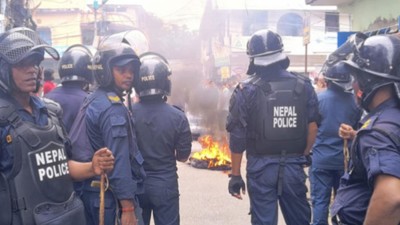  सप्तरीमा प्रहरीको गोली लागेर एकको मृत्यु, प्रदर्शनकारीमाथि अश्रुग्यास प्रहार 