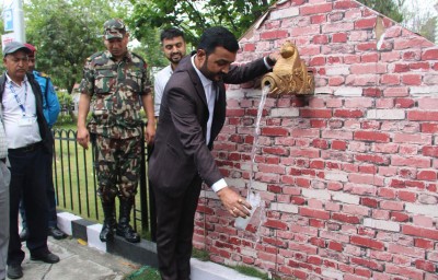  जब खानेपानी मन्त्री यादवले धारैबाट मेलम्चीको पानी पिएपछि... 